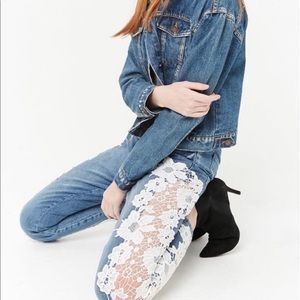 High Rise Skiny Fit Lace Detail Jeans